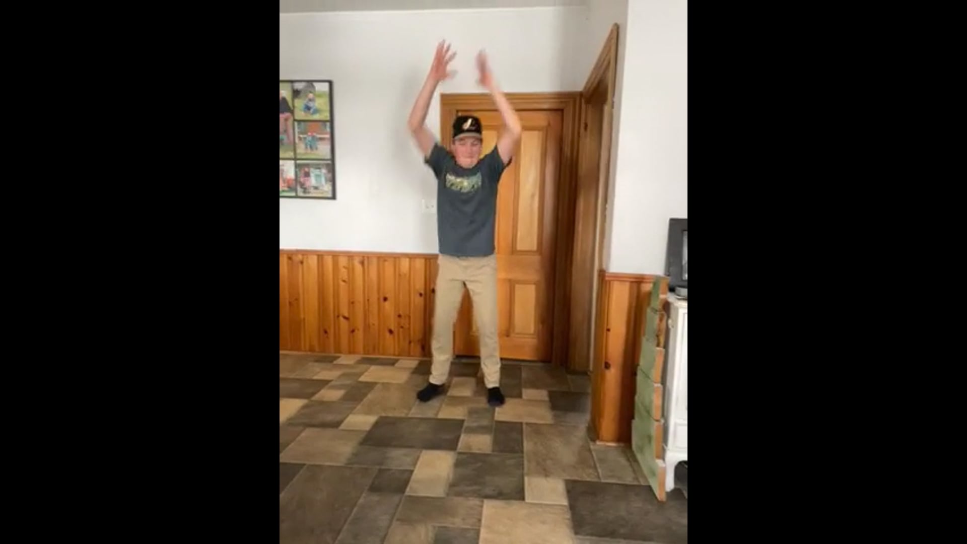 Watch isaac mainville's Vertical Jump: 16.05 inches