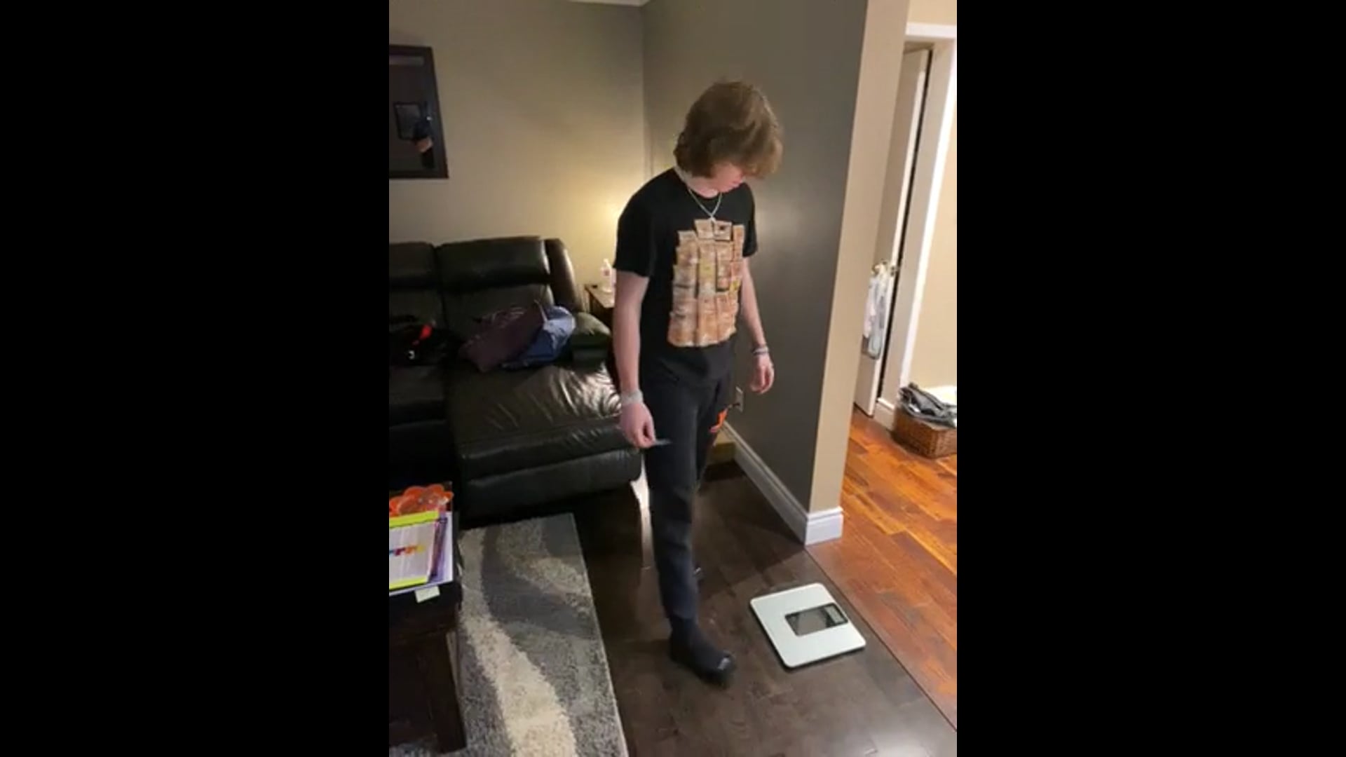 Watch carter small's Weight: 170 pounds
