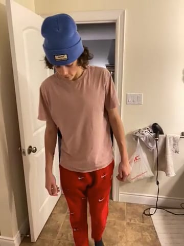 Watch spencer hume's Weight: 146.4 pounds