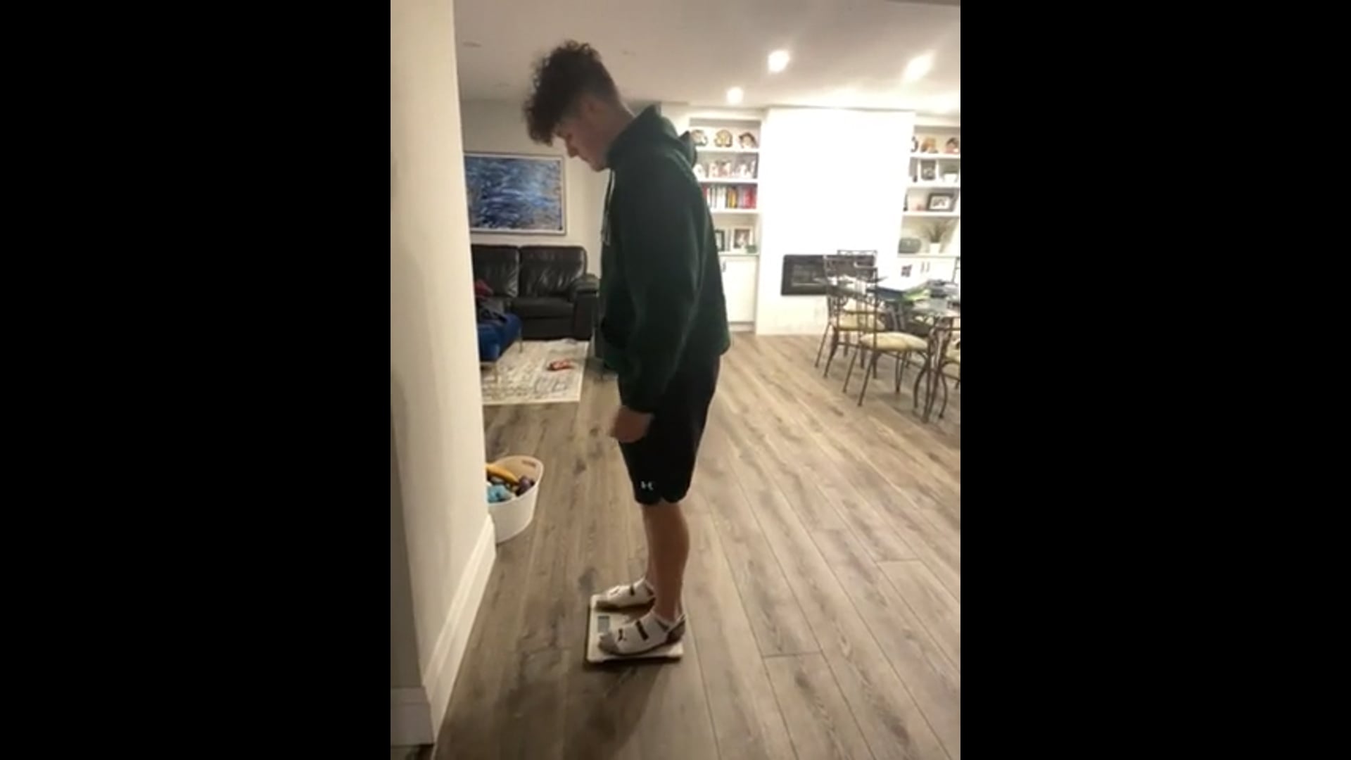 Watch PurpleShift athlete's Weight: 202.7 pounds