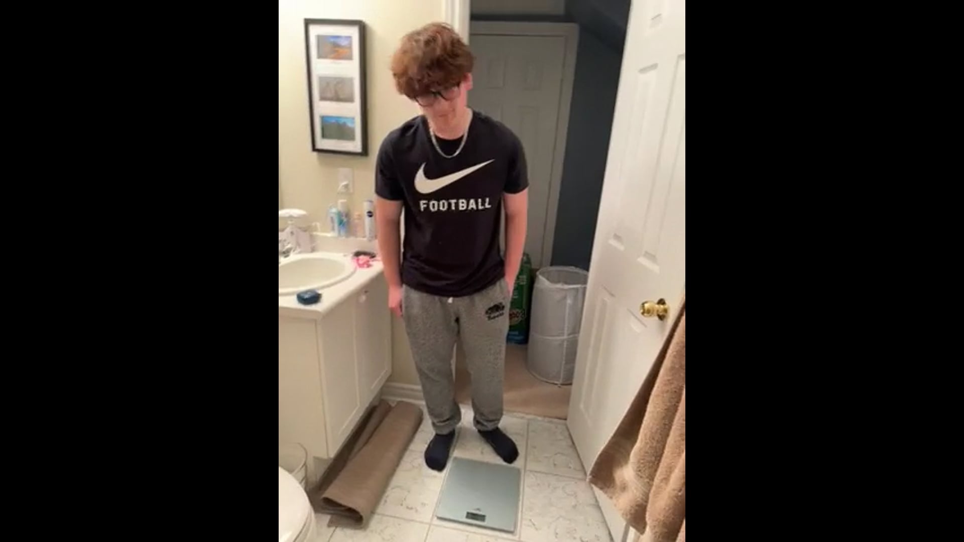 Watch PurpleShift athlete's Weight: 214.4 pounds