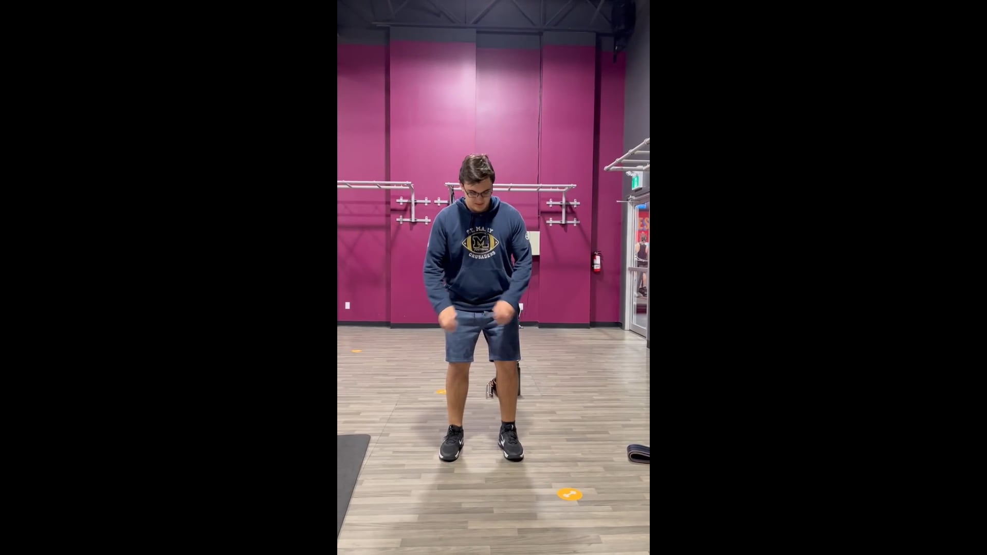 Watch luca finoro's Vertical Jump: 15.6 inches