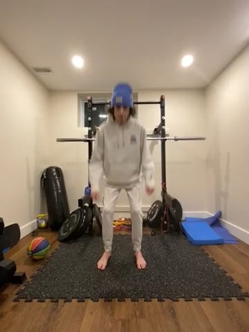 Watch spencer hume's Vertical Jump: 18.65 inches