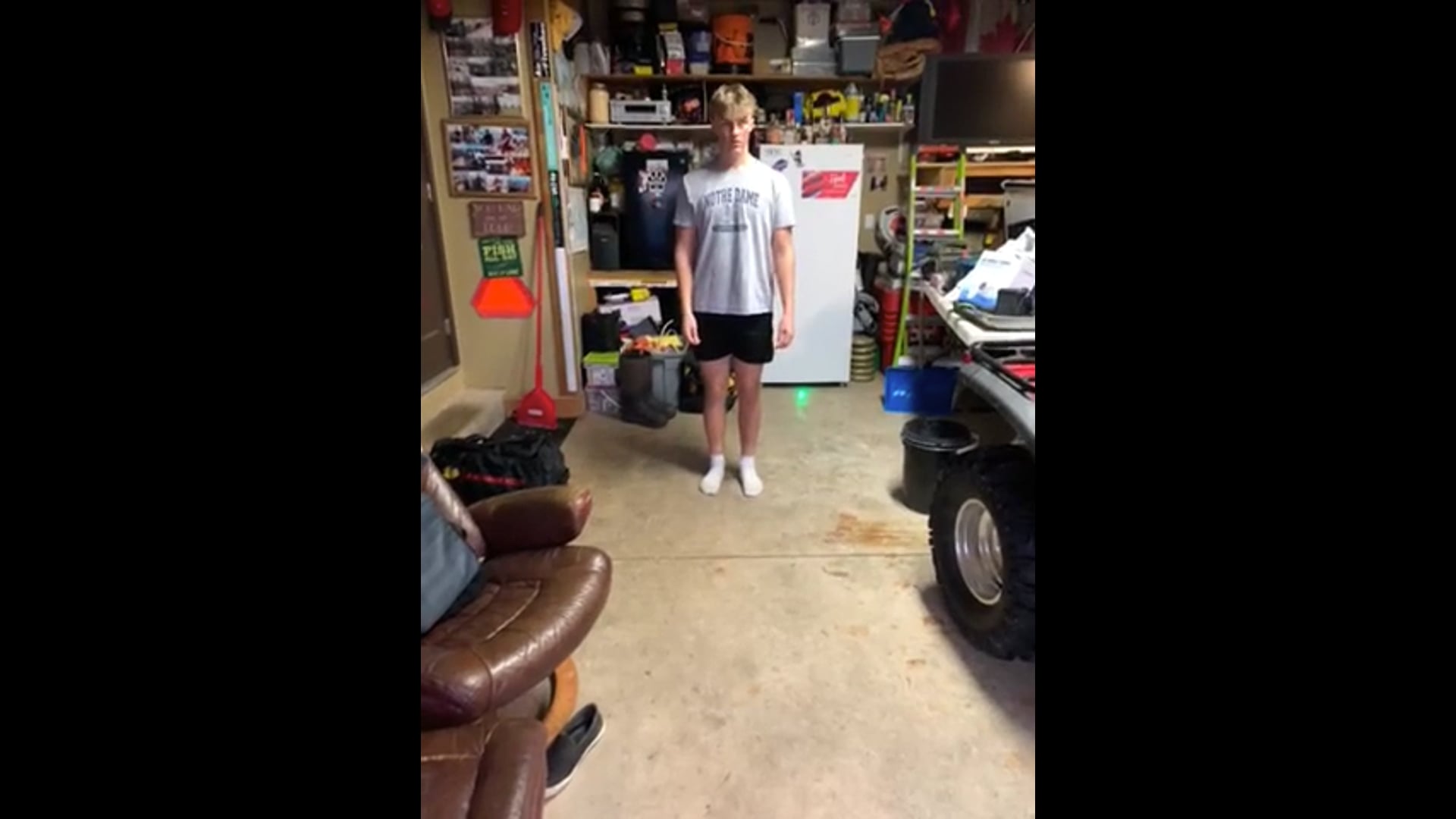 Watch cole stewart's Vertical Jump: 21.35 inches