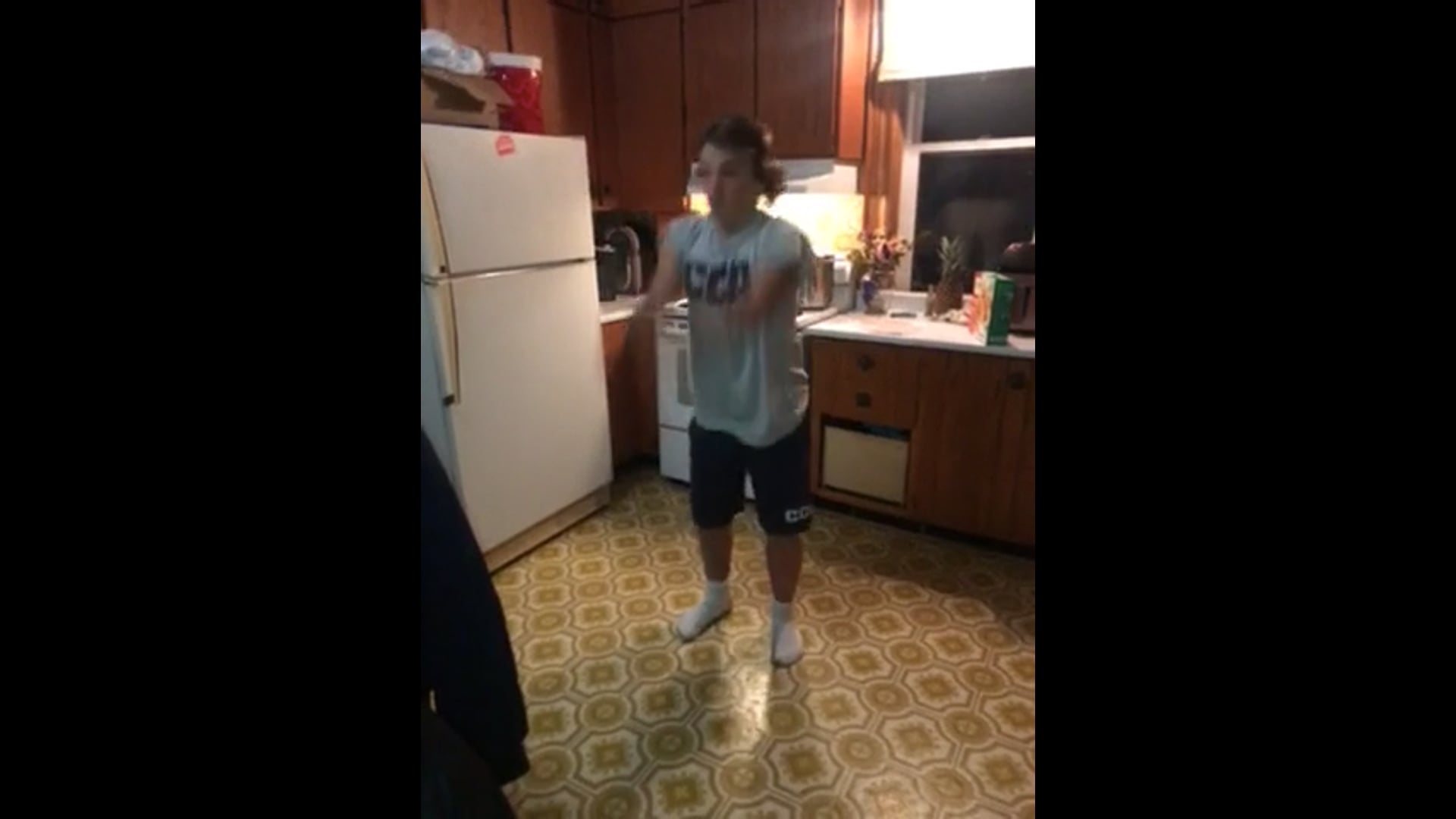 Watch edmond-brian bandy's Vertical Jump: 19.3 inches