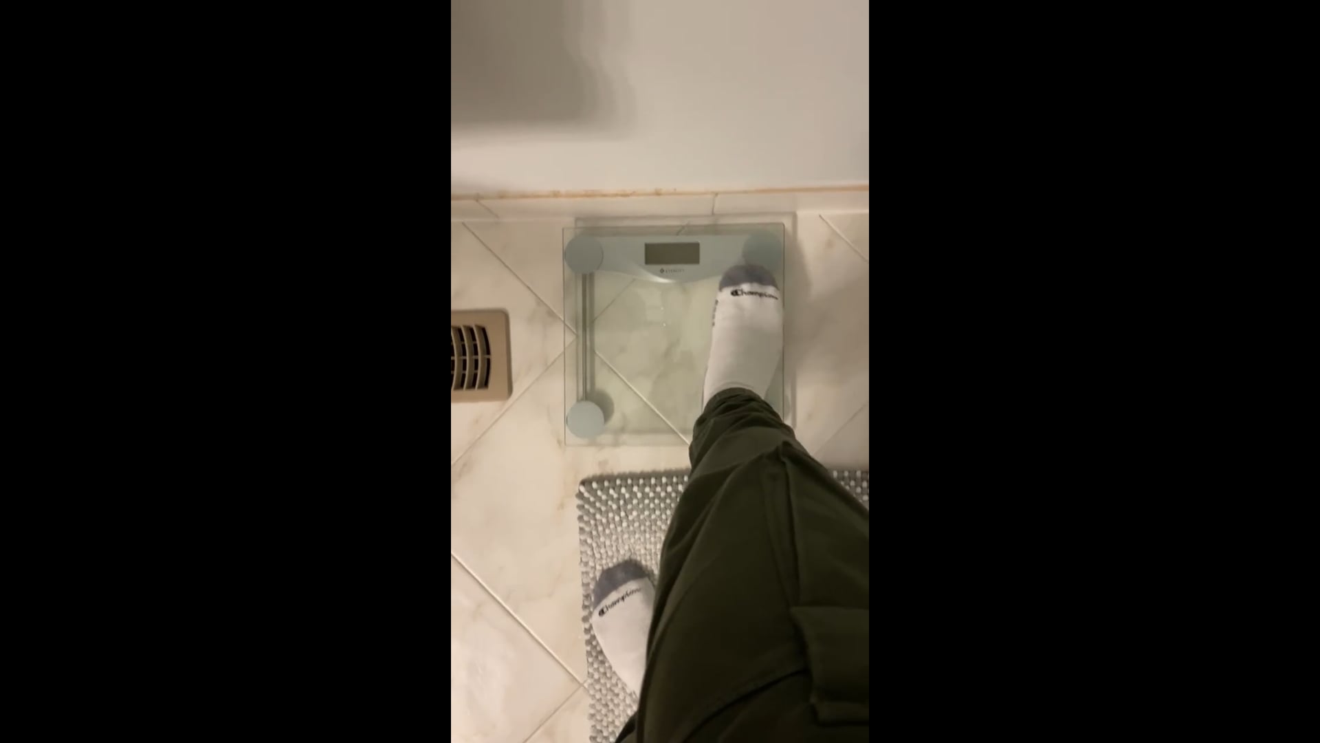 Watch kalen tan's Weight: 180.6 pounds