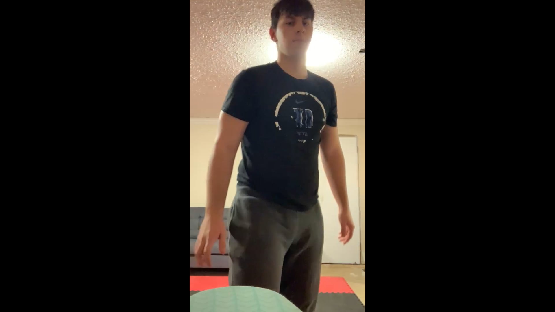 Watch damian cislo's Weight: 255.6 pounds