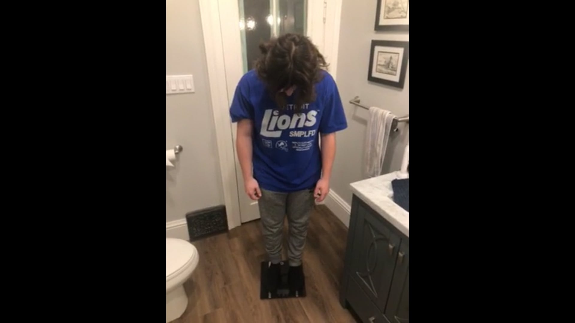 Watch cole surmacz's Weight: 175 pounds