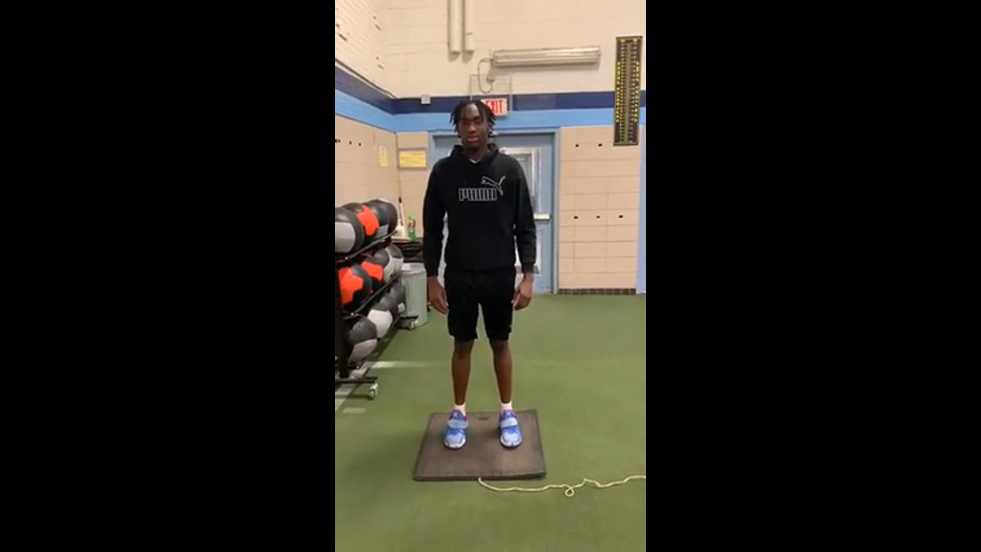 Watch jahkeem irons's Vertical Jump: 24.67 inches