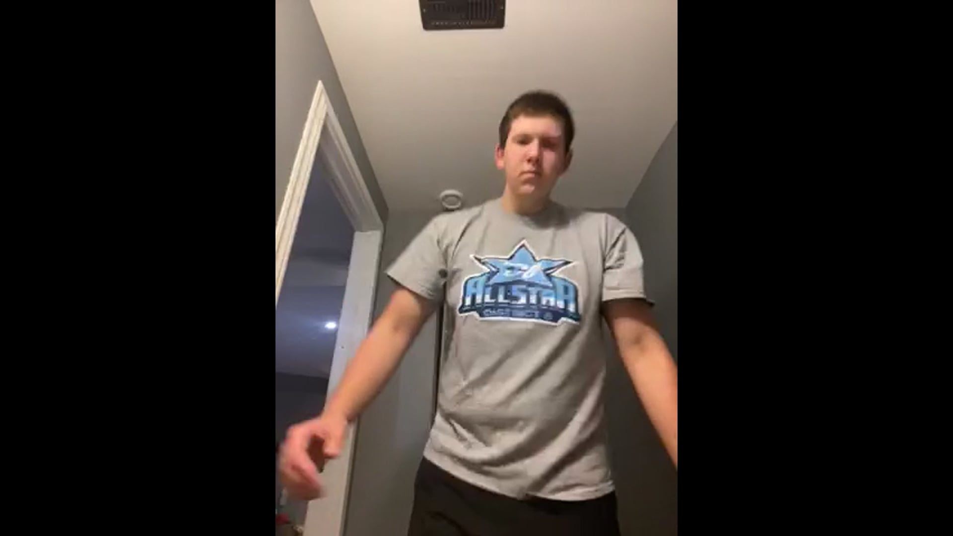 Watch brayden hastie's Weight: 241.8 pounds