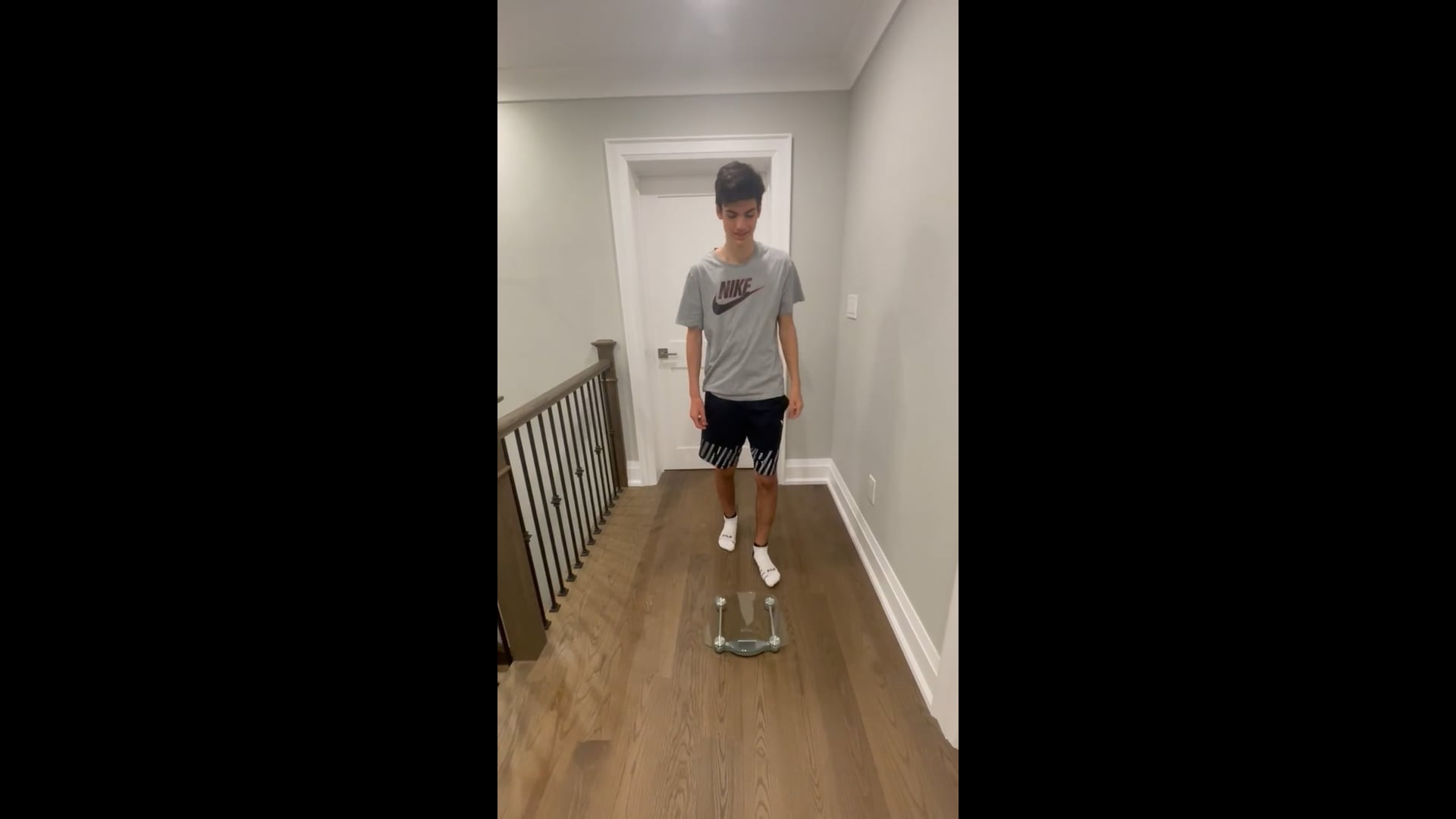 Watch PurpleShift athlete's Weight: 137.6 pounds