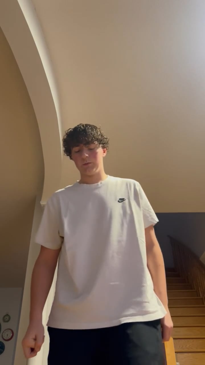Watch harry slade's Weight: 220.6 pounds