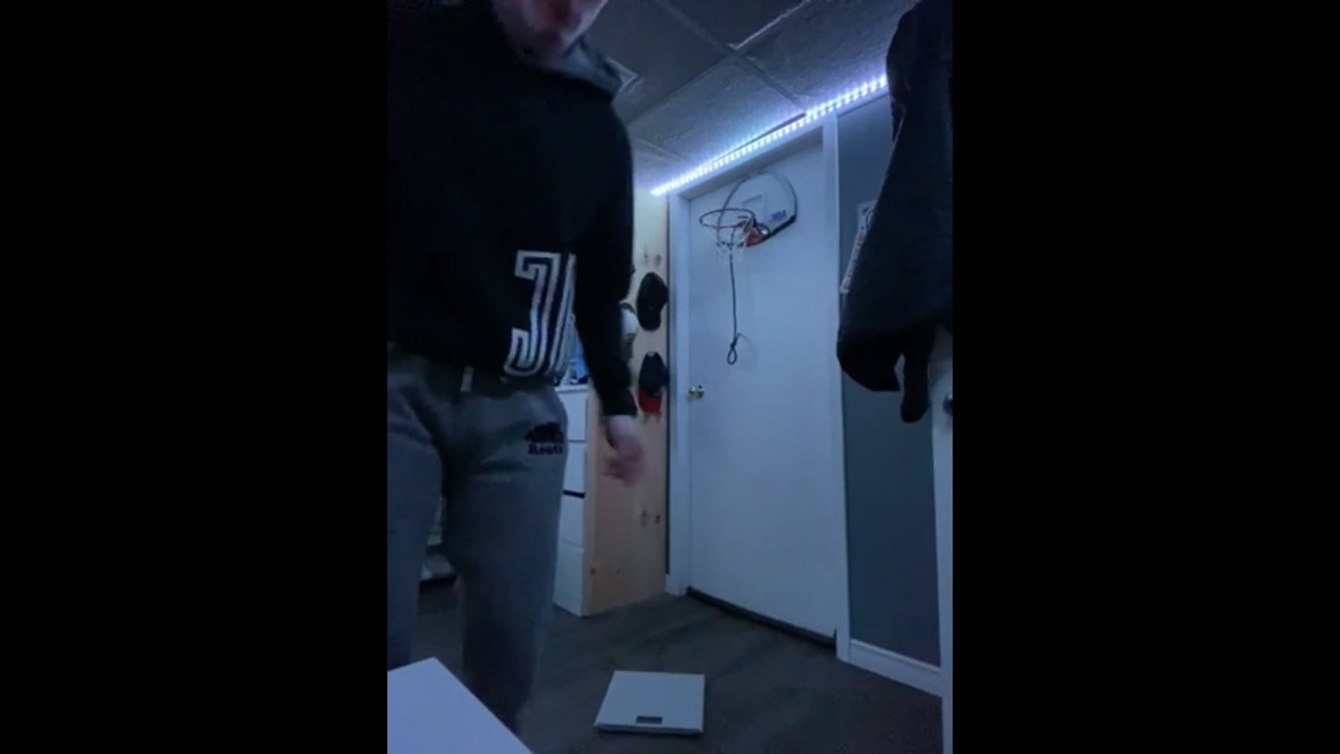 Watch PurpleShift athlete's Weight: 168.6 pounds