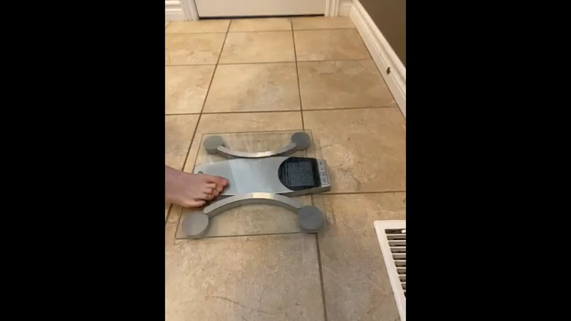 Watch PurpleShift athlete's Weight: 87.3 pounds