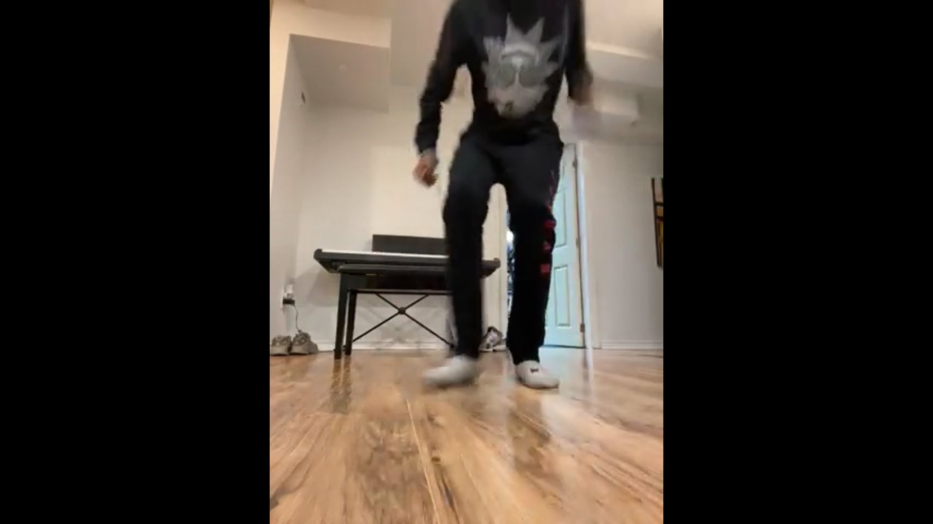 Watch jairus lapee's Vertical Jump: 23.75 inches