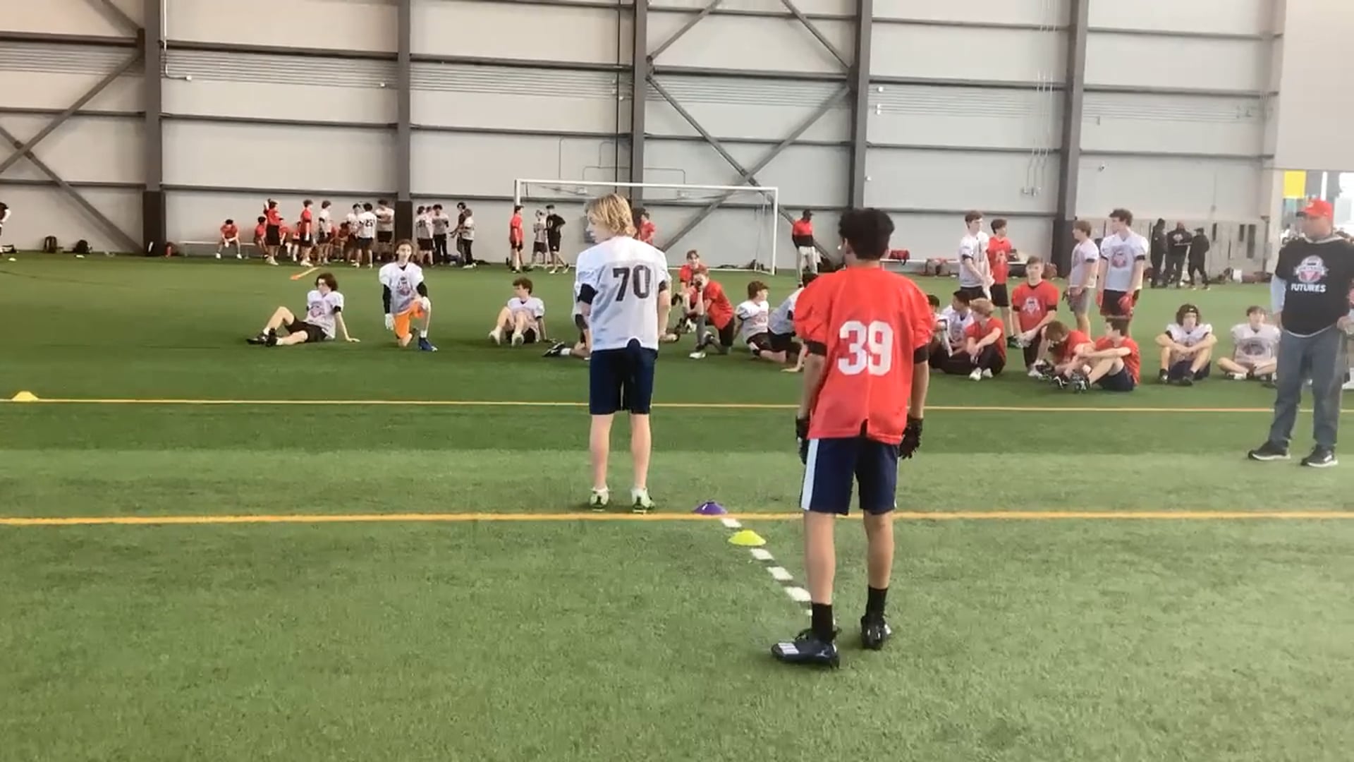 Watch taha kalami's 5-10-5 Agility: 5.37 seconds