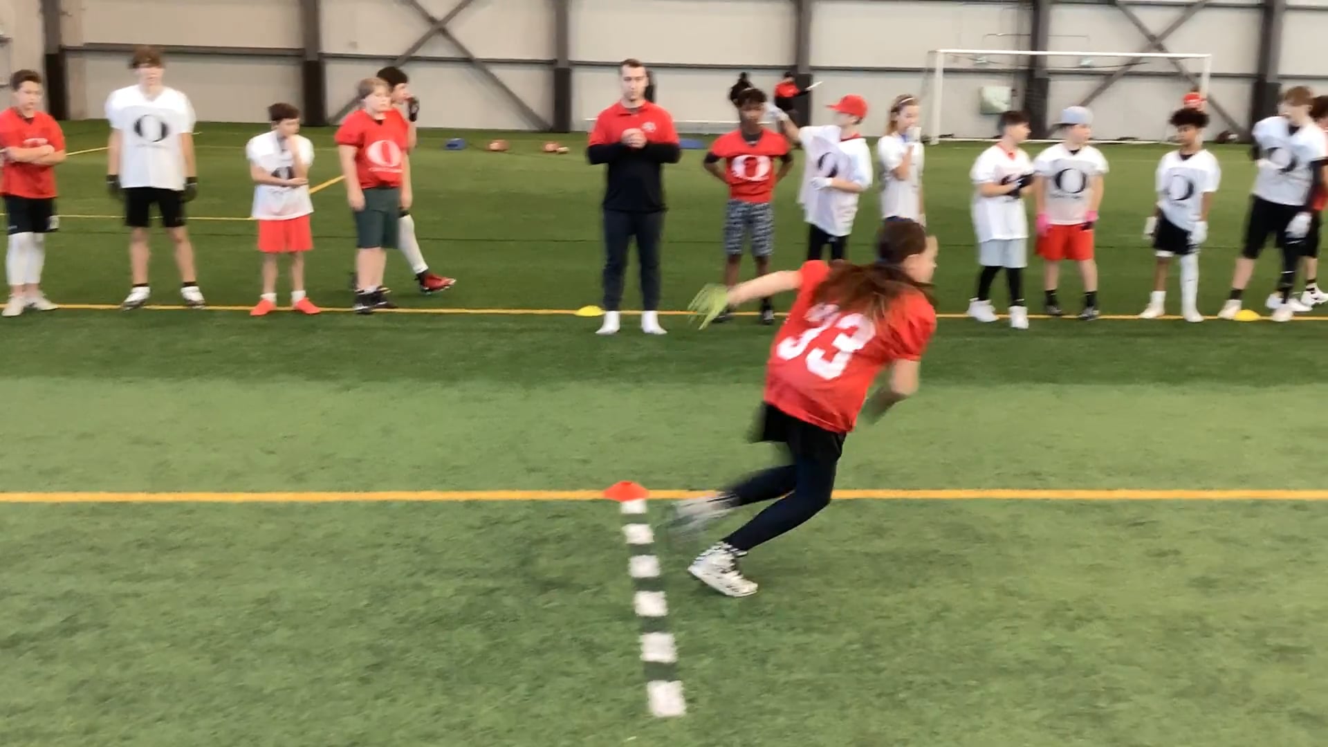 Watch élise fennell's 5-10-5 Agility: 5.34 seconds