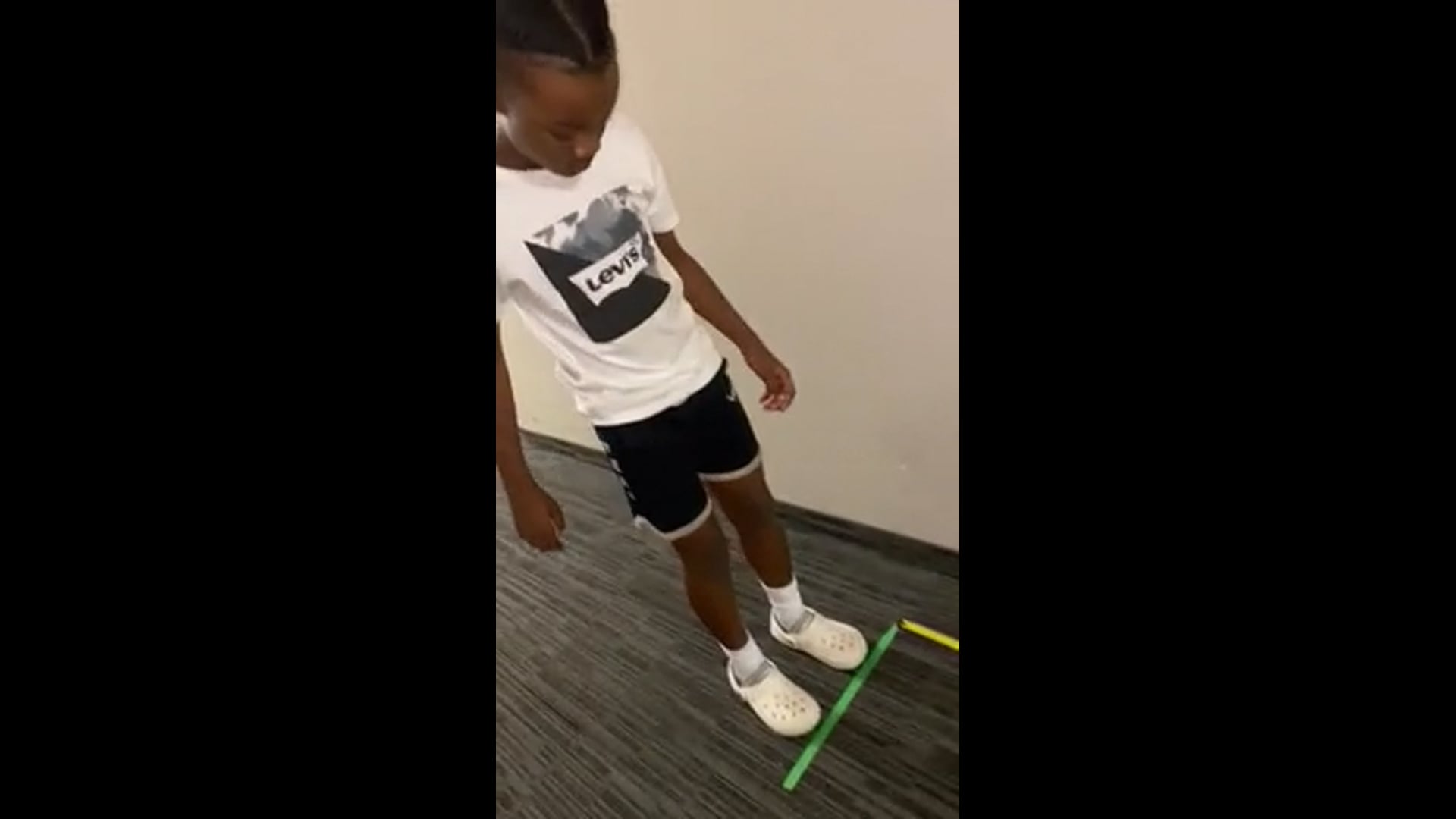 Watch rog-jonn hewitt-osborne-thomas's Broad Jump: 77.5 inches