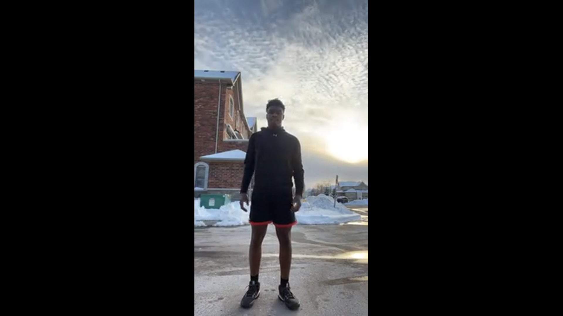 Watch PurpleShift athlete's Vertical Jump: 28.42 inches