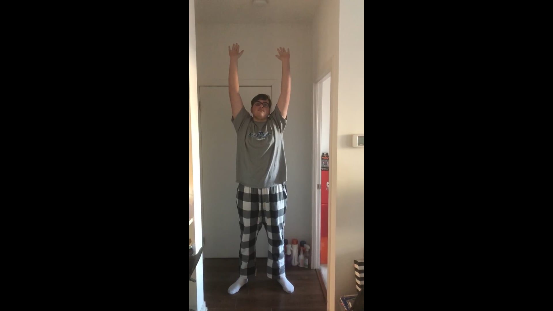 Watch lee jasper's Vertical Jump: 10.72 inches