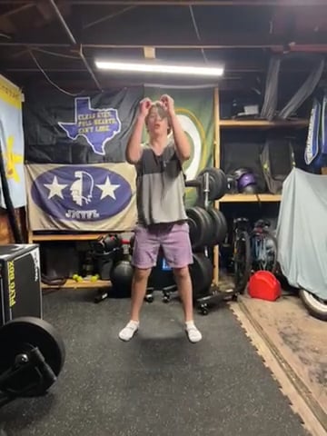 Watch cohen strickland's Vertical Jump: 19.34 inches