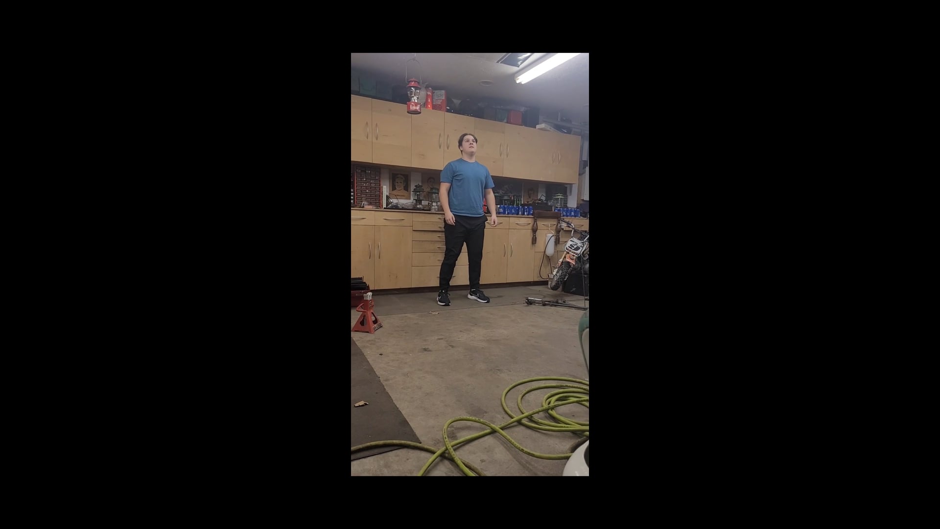Watch joe marshall's Vertical Jump: 18.36 inches