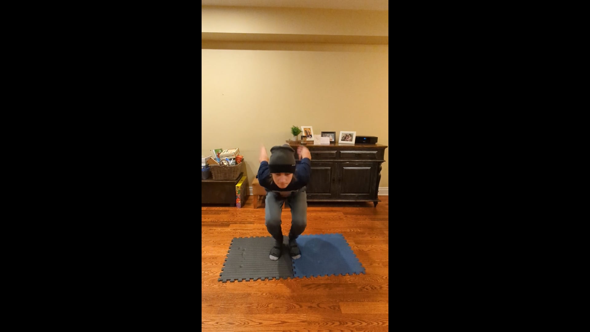 Watch PurpleShift athlete's Vertical Jump: 21.05 inches