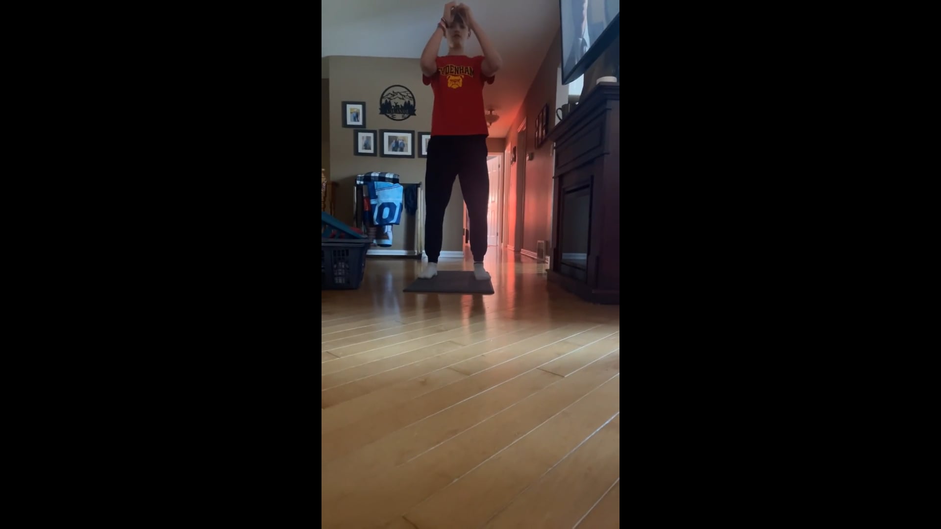 Watch ryan mcfeeters's Vertical Jump: 26.55 inches