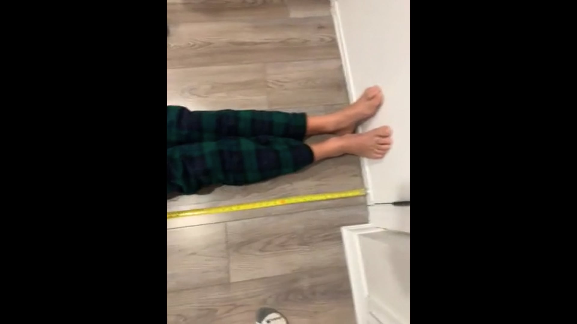 Watch matthew robertson's Height: 69 inches