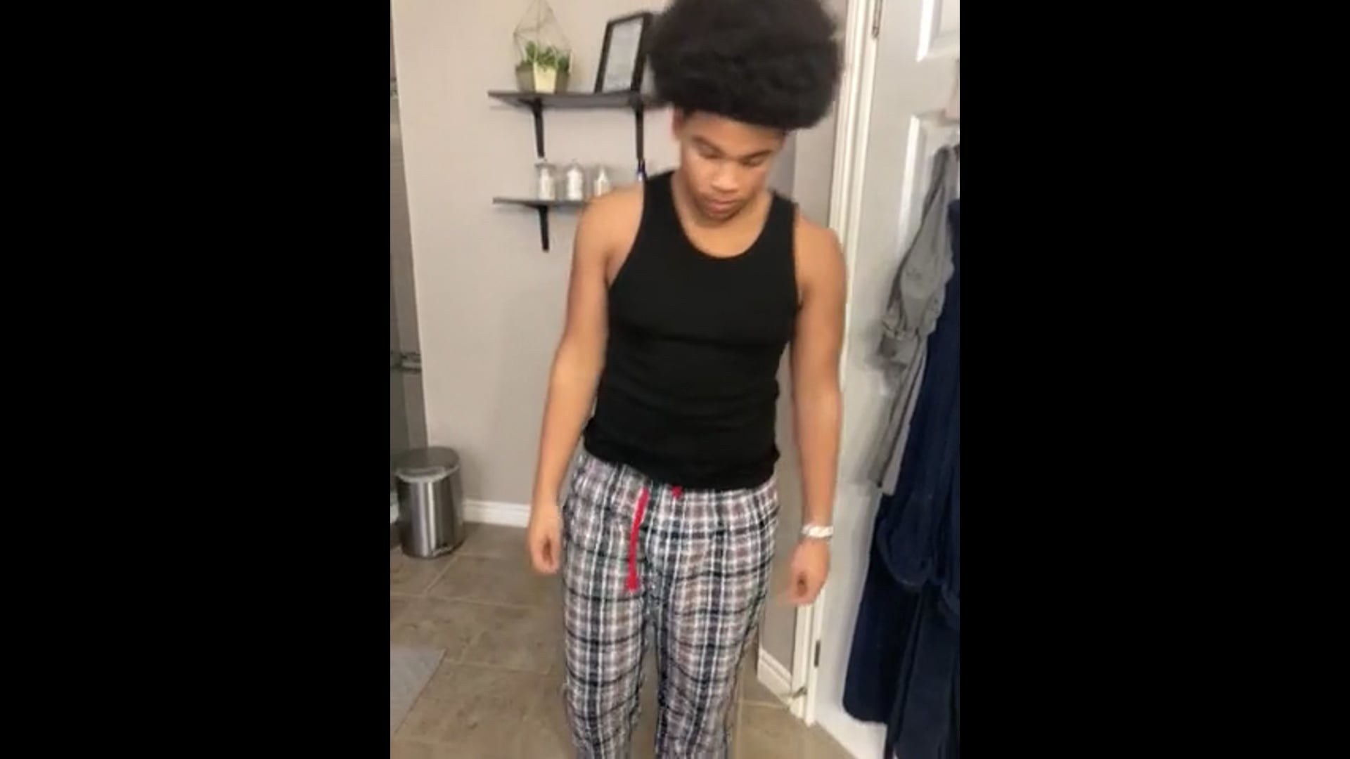 Watch PurpleShift athlete's Weight: 196.6 pounds