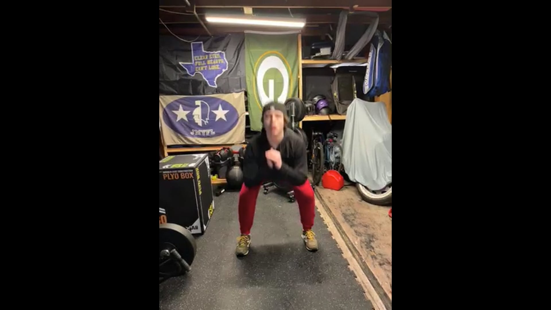 Watch cohen strickland's Air Squats: 109 air squats