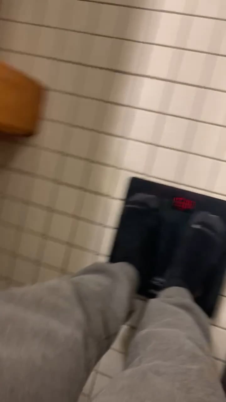 Watch michael curragh's Weight: 153.8 pounds