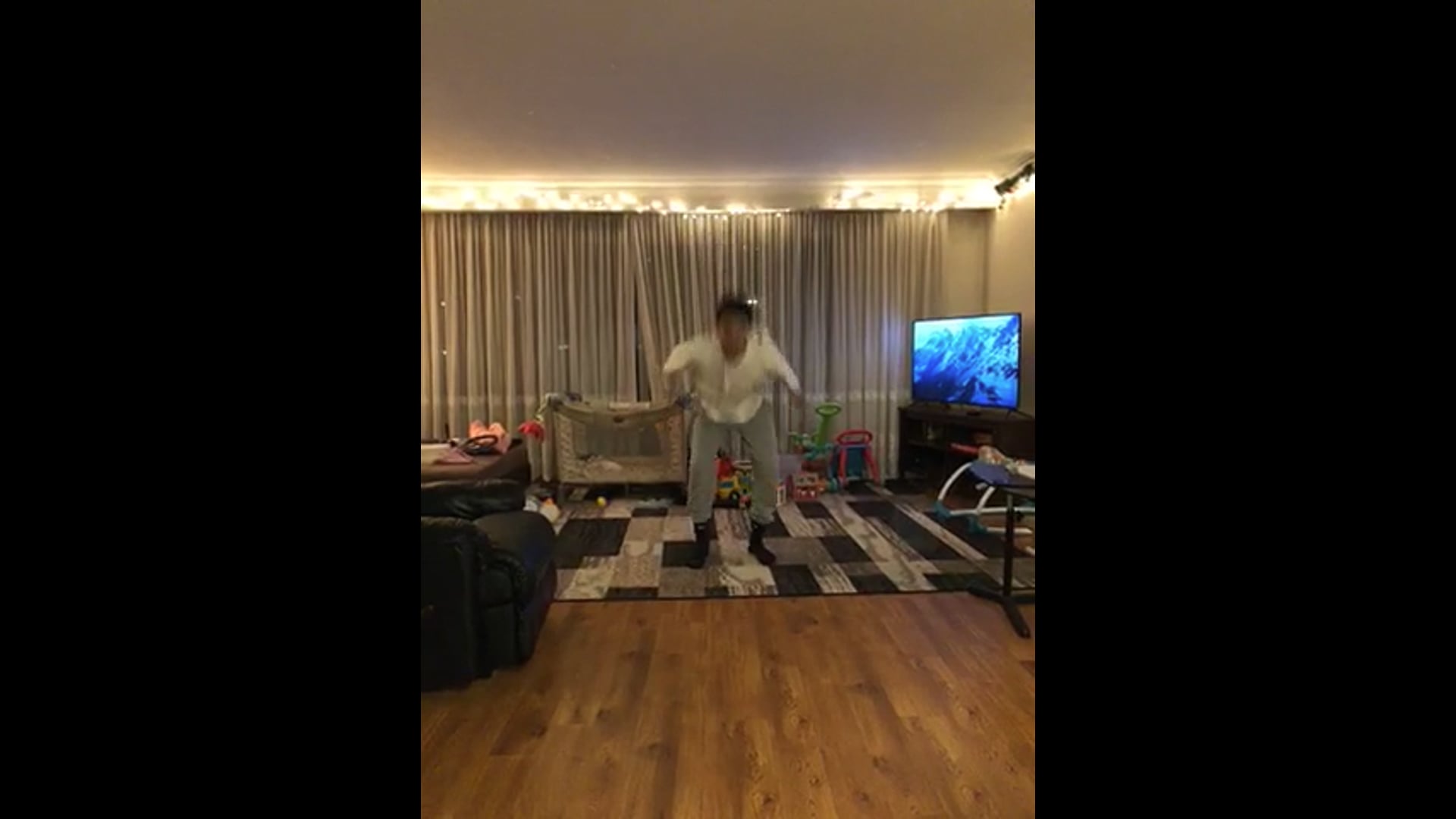 Watch cassius peterson's Vertical Jump: 23.75 inches