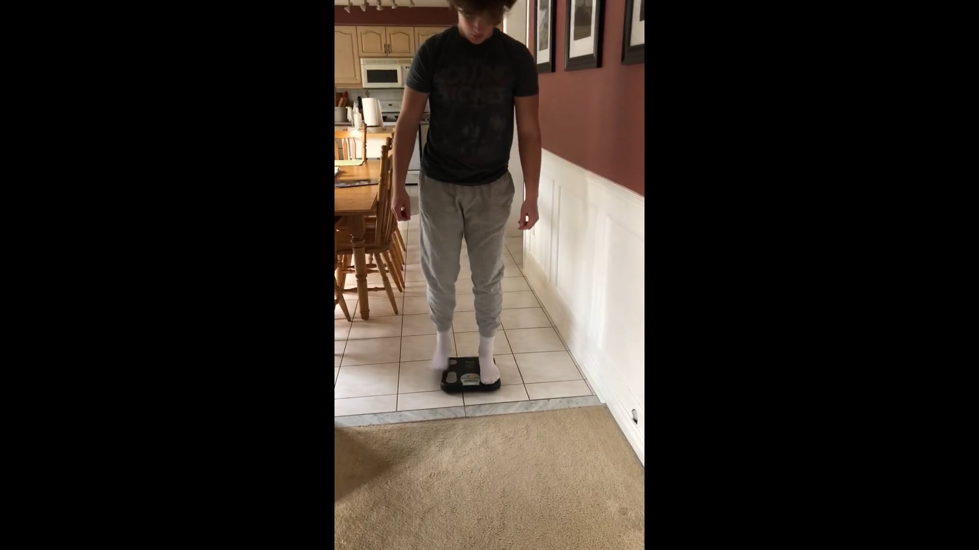 Watch darcy winsor's Weight: 195.5 pounds