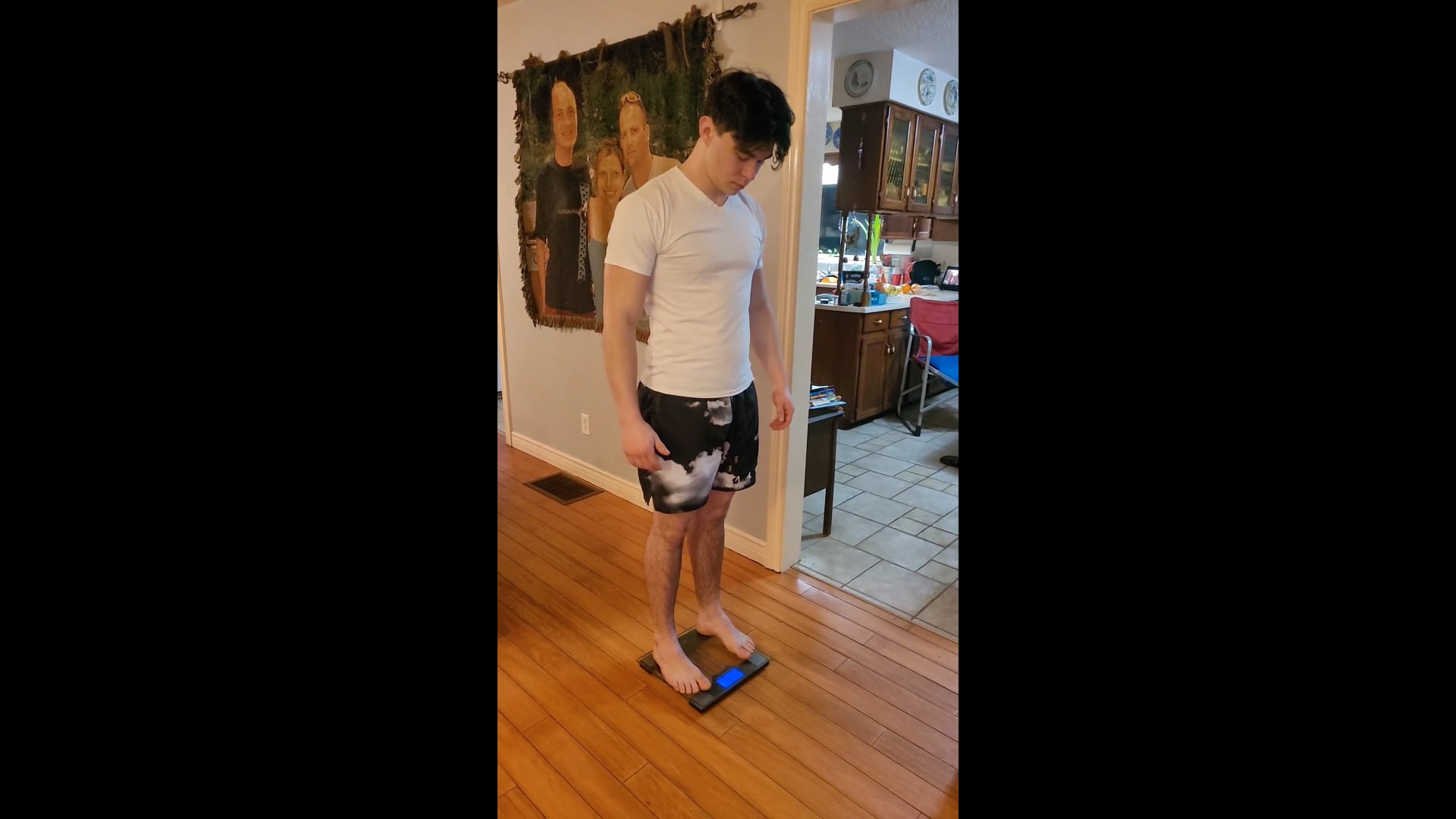 Watch eric mountenay's Weight: 179 pounds