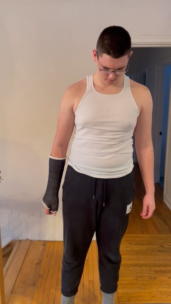 Watch jacob burns's Weight: 262.2 pounds