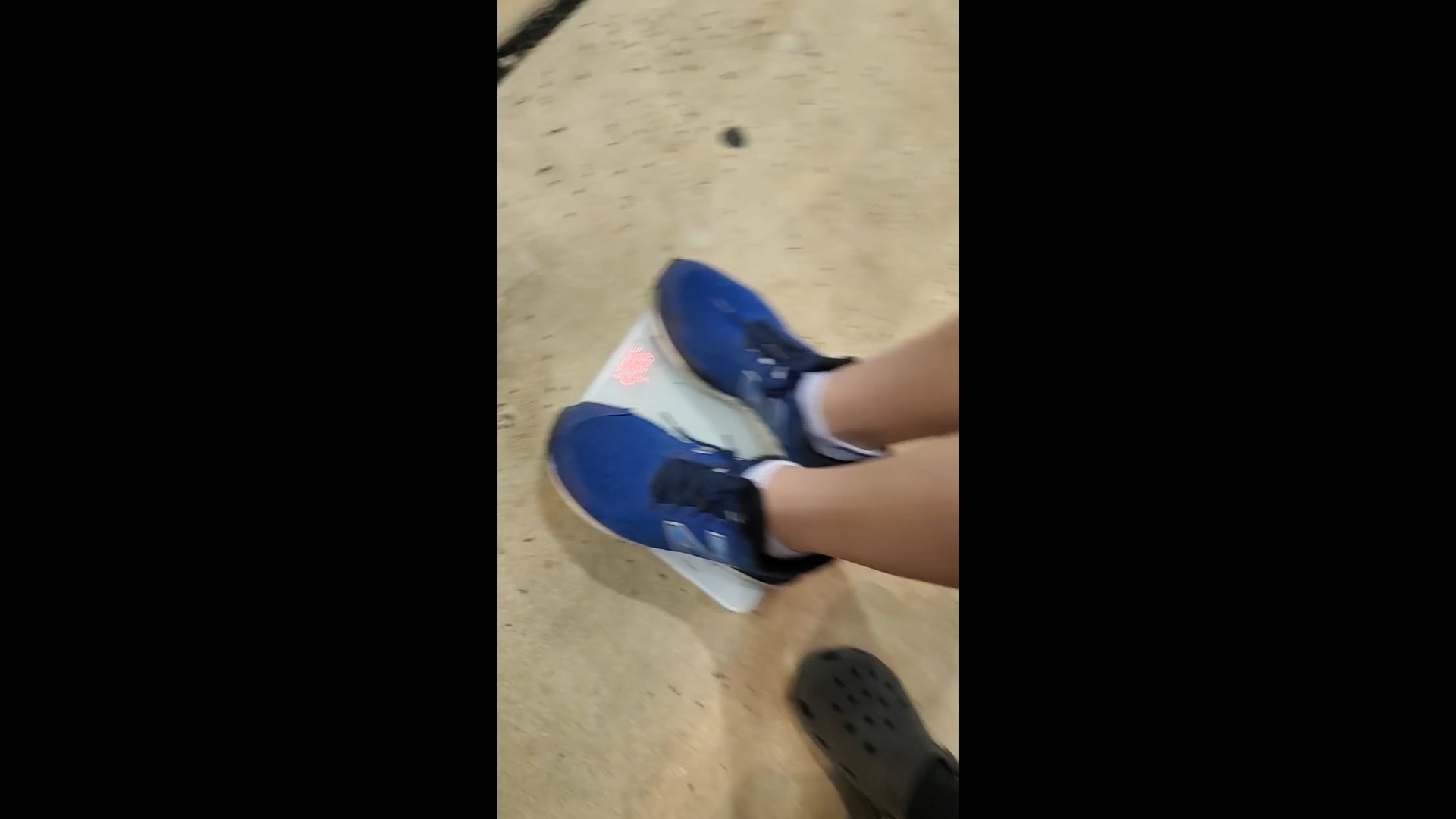 Watch PurpleShift athlete's Weight: 125.6 pounds