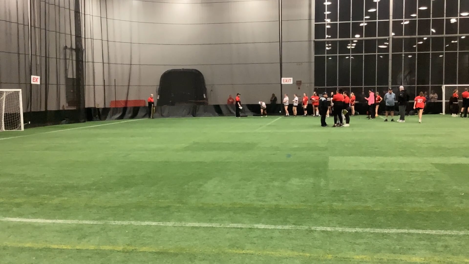 Watch maya thompson's 40 Yard Dash: 5.96 seconds
