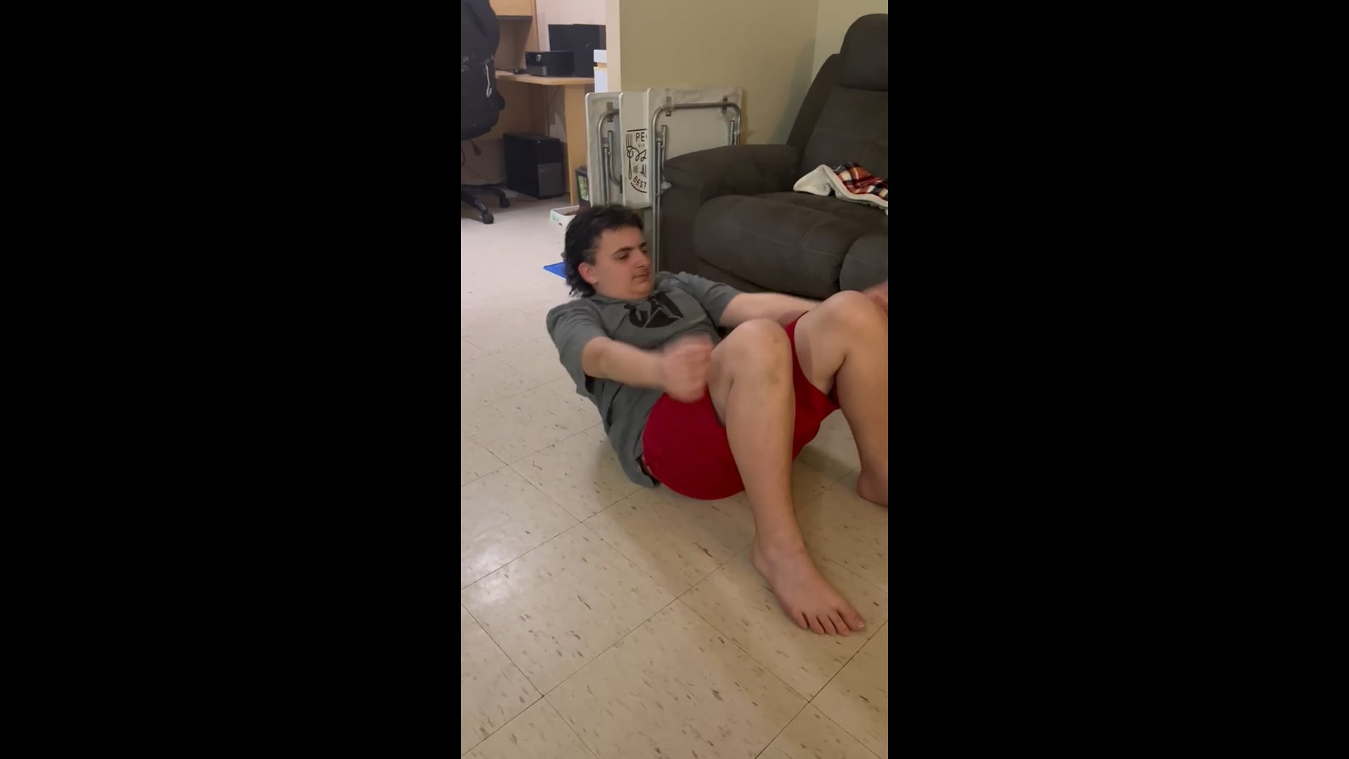 Watch jayden st denis's Sit Ups: 7 sit ups