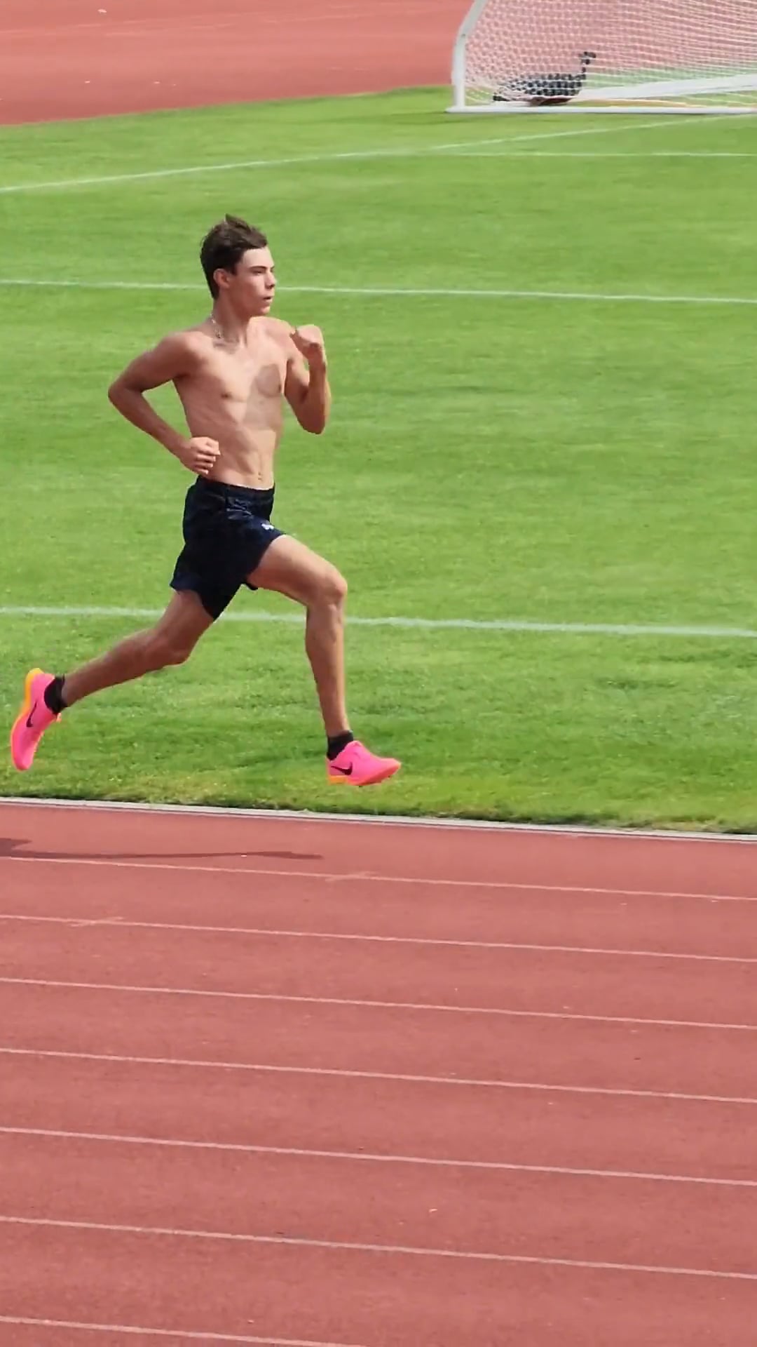 Watch PurpleShift athlete's 40 Yard Dash: Removed