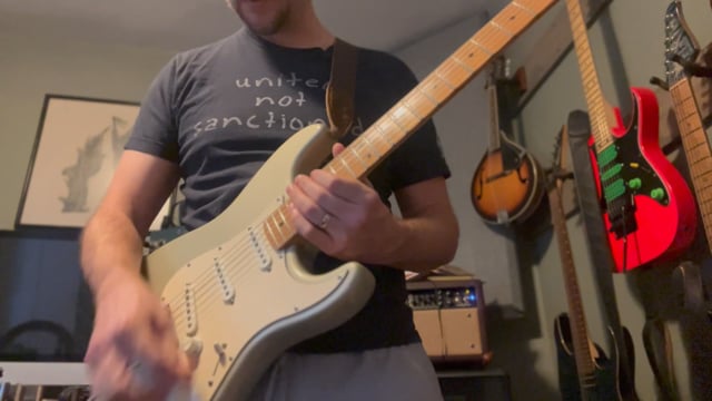 Wrist deviation string tracking