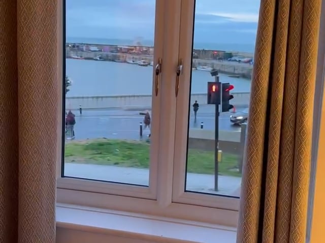 Seaside double room with sea views - Margate Main Photo