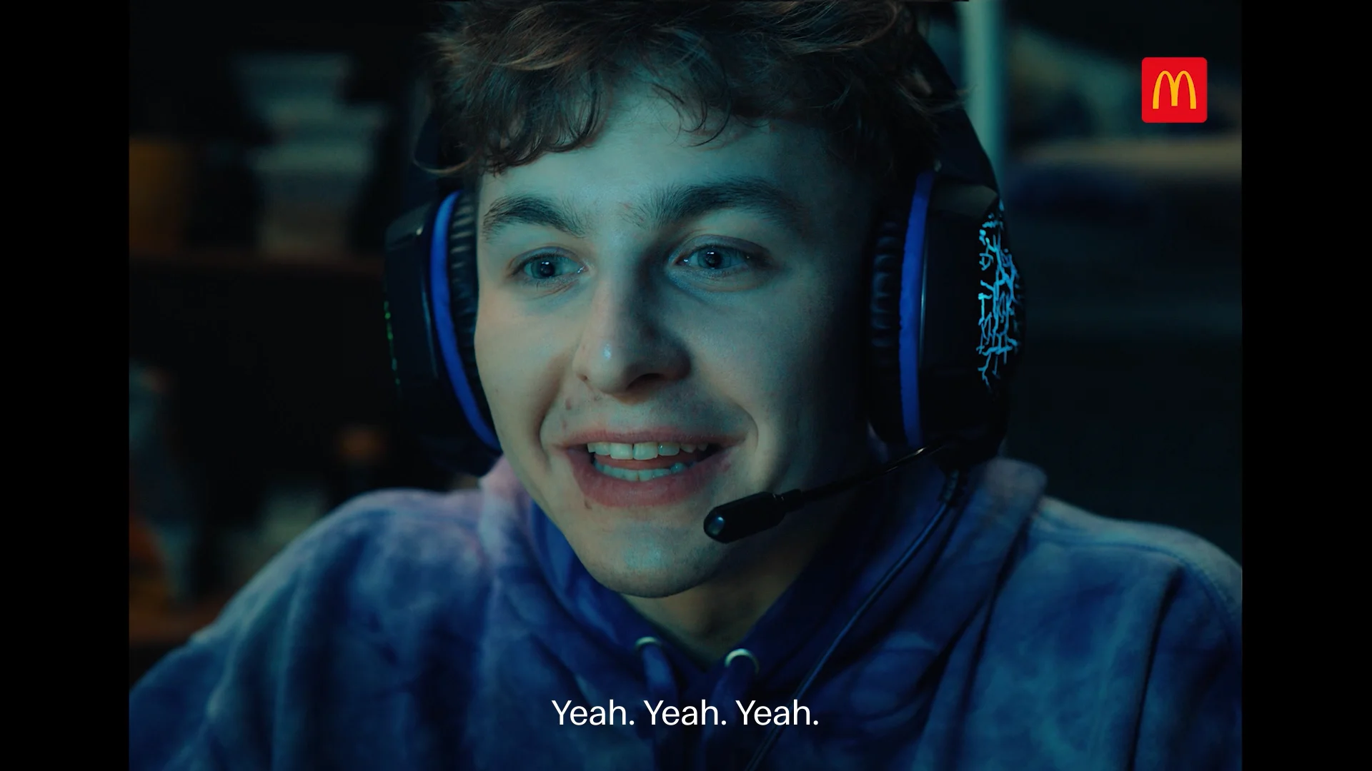 Крутые комнаты для подростков. Игрок за компьютером. Скрим геймер 2022. Дмитрий смит киберспорт. Геймер 2023.