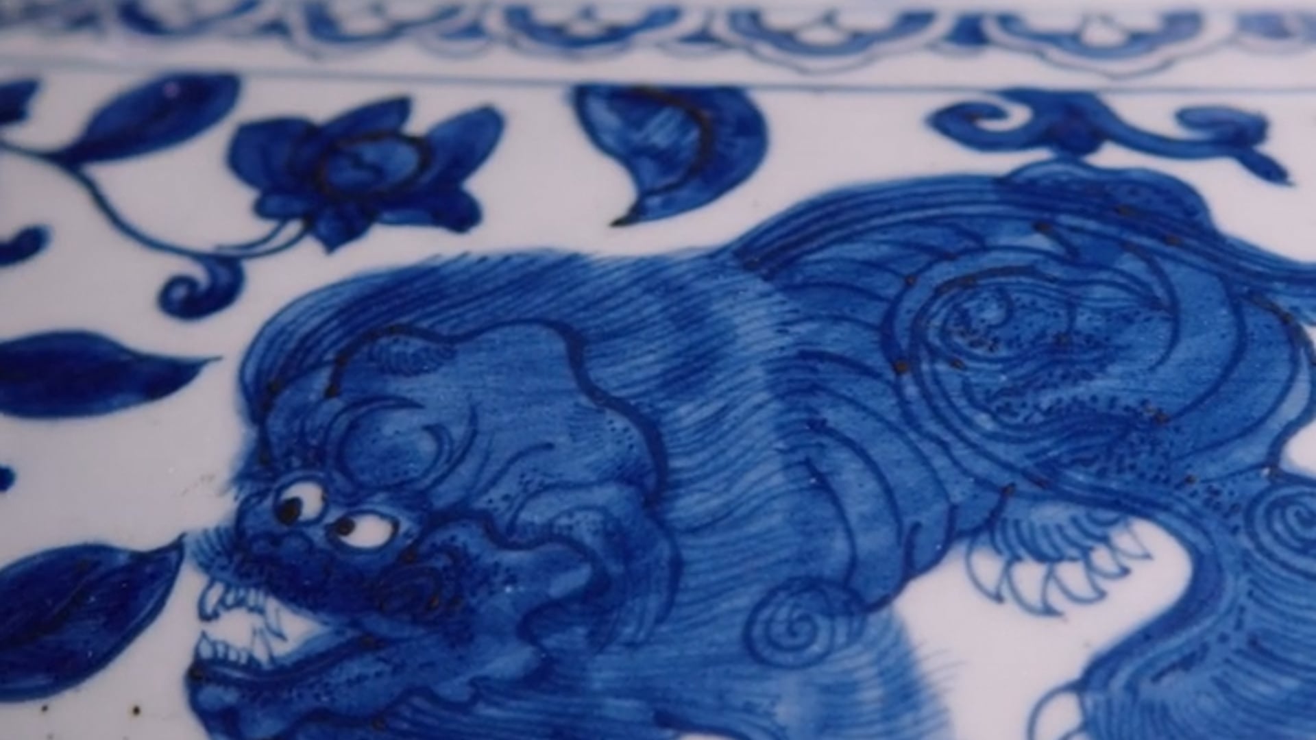 VERITAS_Auction_A RARE BLUE AND WHITE BALUSTER JAR_ Video-commentary_Valentina Bruccoleri_134