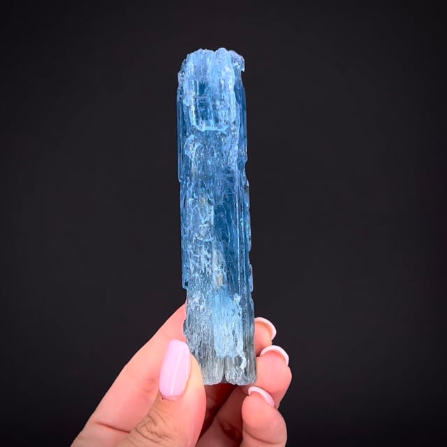 Beryl var. Aquamarine