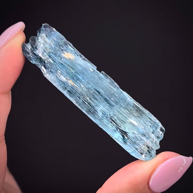 Beryl var. Aquamarine