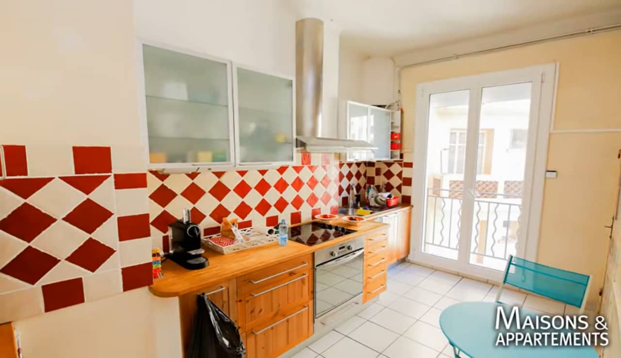 TOULON APPARTEMENT À LOUER 885 € 68 m² 3 pièces on Vimeo