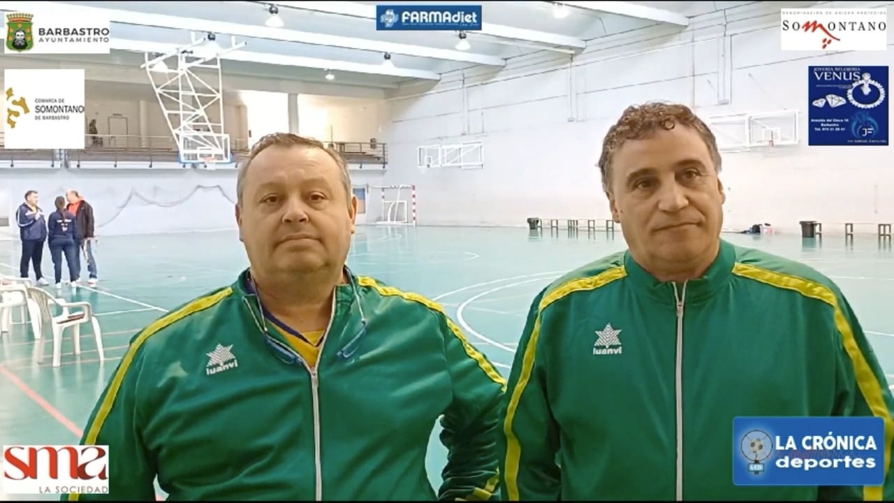 FERNANDO, TOÑO, ALEJANDRA Y ADRIANA (Entrenadores y Jugadoras Equipo Voleibol Femenino SMA Barbastro) Análisis del pleno de victorias en los dos partidos jugados este fin de semana en la SMA Barbastro, Voleibol Femenino.