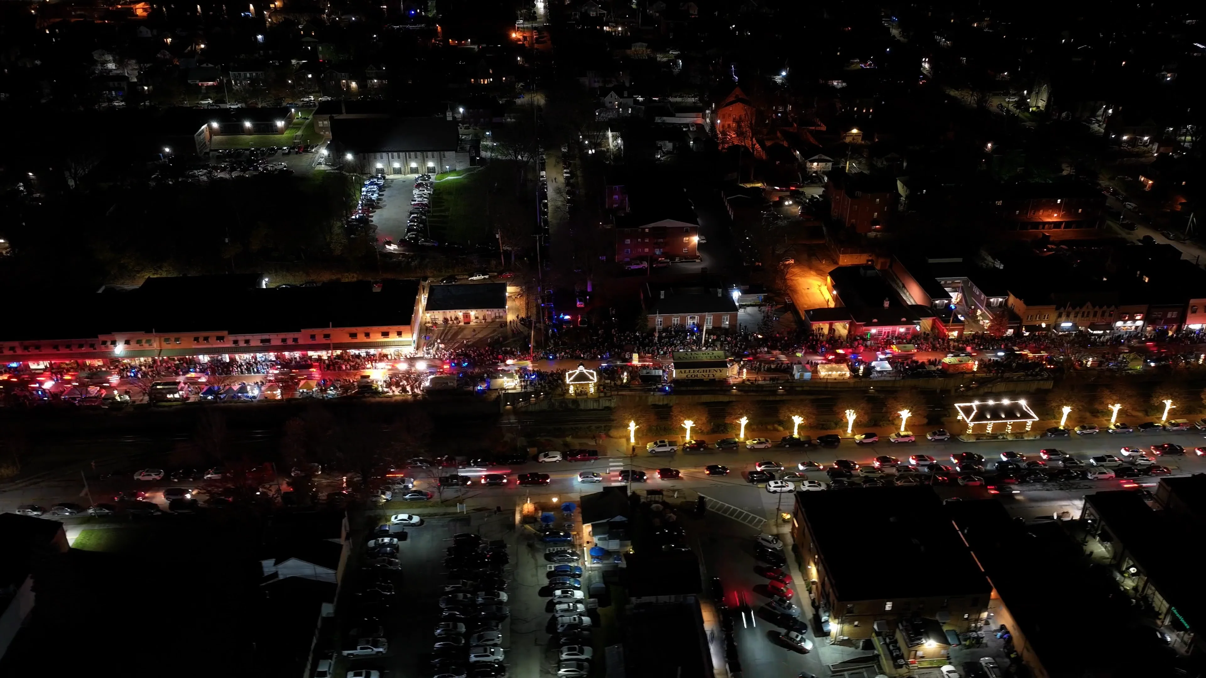 Oakmont’s Hometown Christmas Aerial Highlight on Vimeo