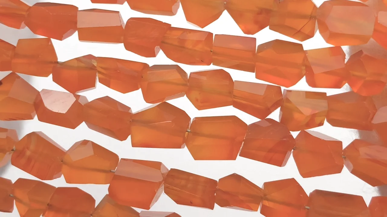 kei☆様　レア　高品質　カーネリアン桜瑪瑙　花　タンブル　握り石 kei☆様 レア 高品質 カーネリアン桜瑪瑙 花 タンブル 握り石